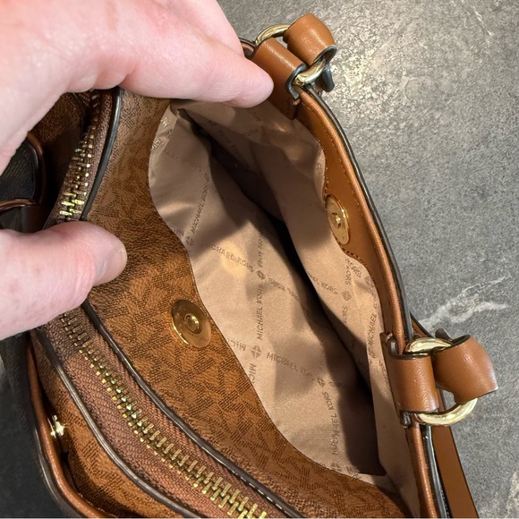 Michael Kors Austen signature logo canvas satchel bag purse brown - Picture 10 of 12